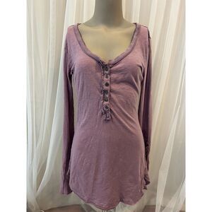 Free People long sleeve shirt 100% Cotton - worn by Elena - Size Medium